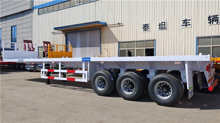 Tri Axle Flatbed Trailer for Sale In Ghana
